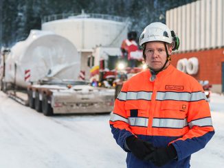 Tampereen Sähkölaitoksen energia-yksikön johtaja Paavo Knaapin mukaan sähkökattilat ovat tulevaisuuden suuntaus, sillä ne mahdollistavat polttoon perustumattoman lämmöntuotannon. Kuva Tampereen Sähkölaitos.