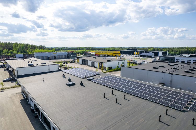 Markki Solar 2.0 -kiinnitysjärjestelmiä jälleenmyy Suomessa Sara-Steel Oy.