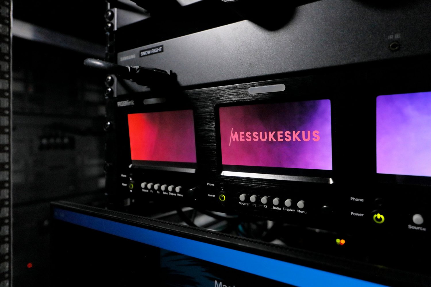 Messukeskuksen lediseinä