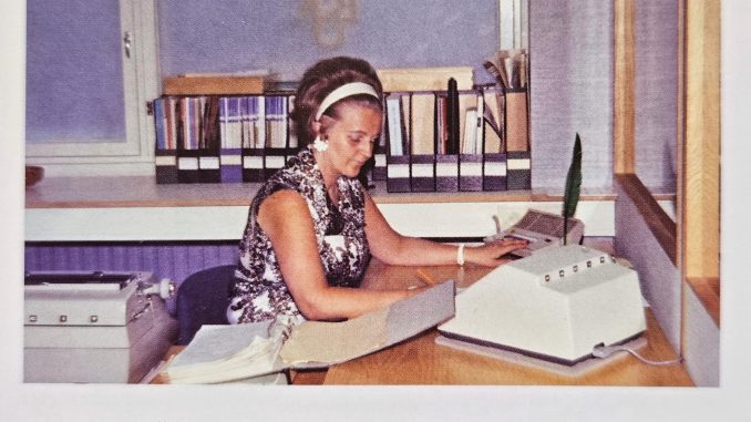 Ulla Bohm Konttoripäällikkö Ulla Torppala (o.s. Bohm) työssään 1970-luvulla.