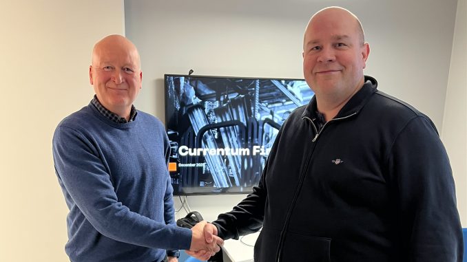 toimitusjohtaja, pääomistaja Ari Jääskeläinen iloitsevat yrityskaupasta.