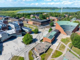 Energiasiirtymän osaamiskeskus vahvistaa entisestään Aalto-yliopiston monialaista yhteistyötä, johon neljä uutta professuuria tuovat energiamurroksen vauhdittamiseen tarvittavaa osaamista. Kuva: Mikko Raskinen / Aalto-yliopisto.