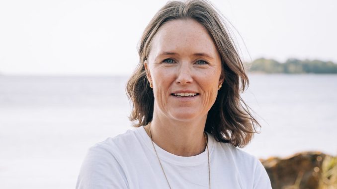 Emma Elheim Karlsson, Hallabro Elektriska AB